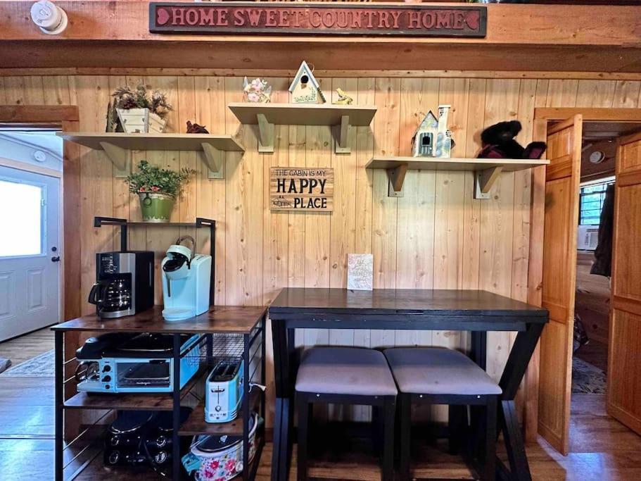 Cozy Cabin Walking Distance To Parkway! Pigeon Forge Exterior foto